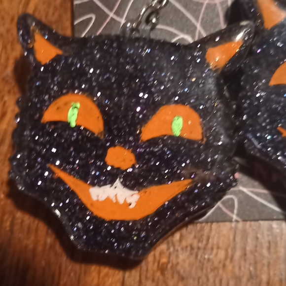 Atomic Lucite Black Cat earrings - Picture 5 of 6